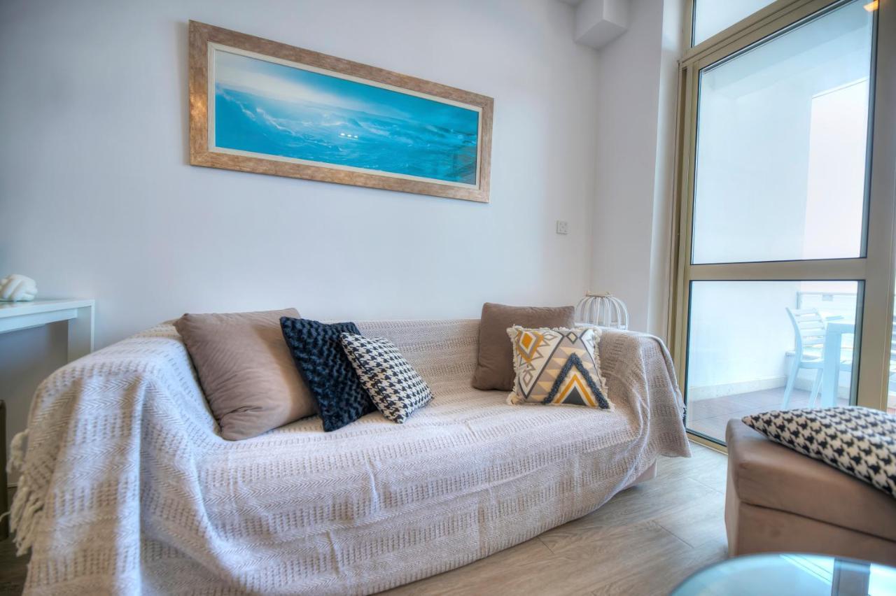 Spacious 4 Bedrooms With Sea View Balcony Goslm-3 Σλιέμα Εξωτερικό φωτογραφία