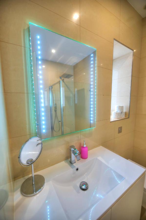 Spacious 4 Bedrooms With Sea View Balcony Goslm-3 Σλιέμα Εξωτερικό φωτογραφία